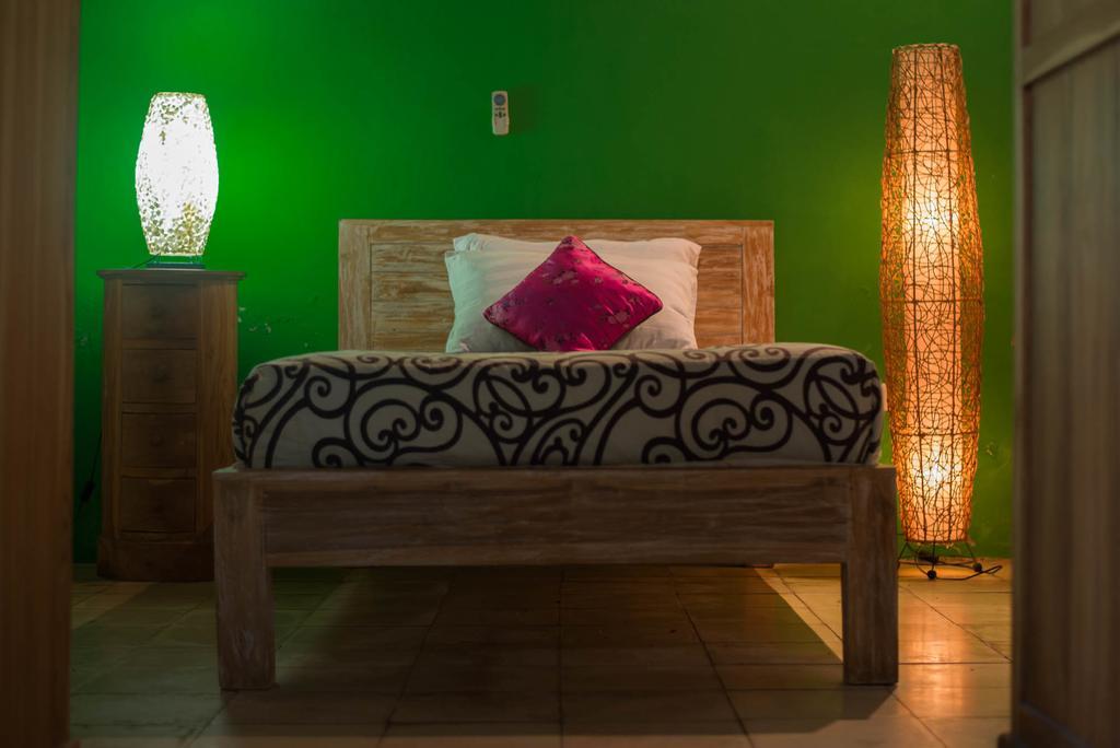 Serenity House Hotel Ubud Exterior foto